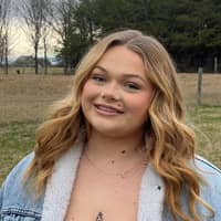 Sitter Profile Image: Hannah C.