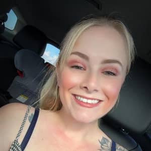 Sitter Profile Image: Cheyenne C.