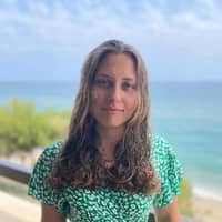 Sitter Profile Image: Diana R.