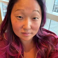 Sitter Profile Image: Julia R.