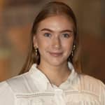 Sitter Profile Image: Veline J.