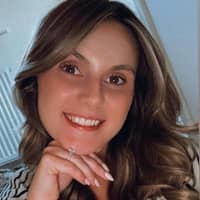 Sitter Profile Image: Lauren D.