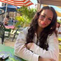 Sitter Profile Image: Carri I.