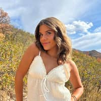 Sitter Profile Image: Madison H.