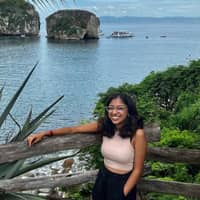 Sitter Profile Image: Jewel K.