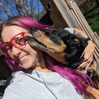 Sitter Profile Image: Lindsey G.