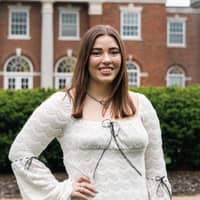 Sitter Profile Image: McKinzie T.