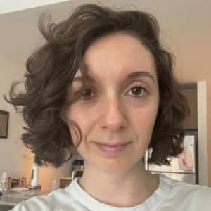 Sitter Profile Image: Zoe P.