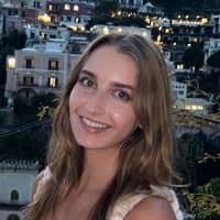 Sitter Profile Image: Annika N.