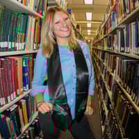 Sitter Profile Image: Chloe E.