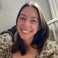 Sitter Profile Image: Abigail D.