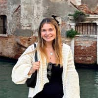 Sitter Profile Image: Kendall S.