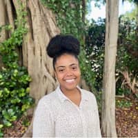 Sitter Profile Image: Christina H.