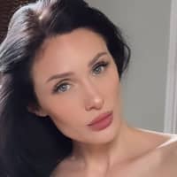 Sitter Profile Image: Krisztina K.