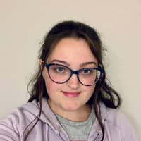 Sitter Profile Image: Abigail G.