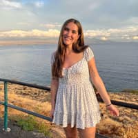 Sitter Profile Image: Meredith M.