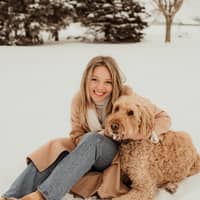 Sitter Profile Image: Hayley G.