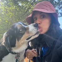 Sitter Profile Image: Ozge D.