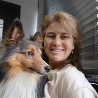 Sitter Profile Image: Brenda H.