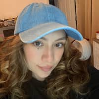 Sitter Profile Image: Monserrat V.