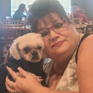 Sitter Profile Image: Mary L.