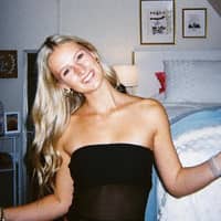 Sitter Profile Image: Lauren F.