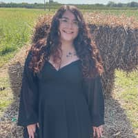 Sitter Profile Image: Arianna A.