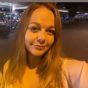 Sitter Profile Image: Billie Louise F.