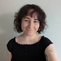 Sitter Profile Image: Laura C.