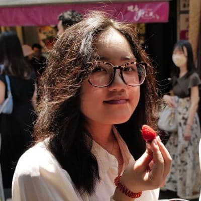 Sitter Profile Image: Meenah C.