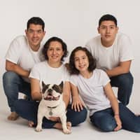 Sitter Profile Image: Leticia & Alfredo D.