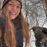 Sitter Profile Image: Hailey H.