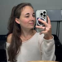 Sitter Profile Image: Justine H.