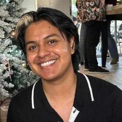 Sitter Profile Image: Jose M.