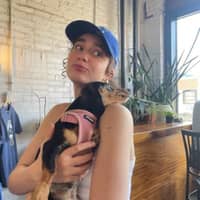 Sitter Profile Image: Julia D.