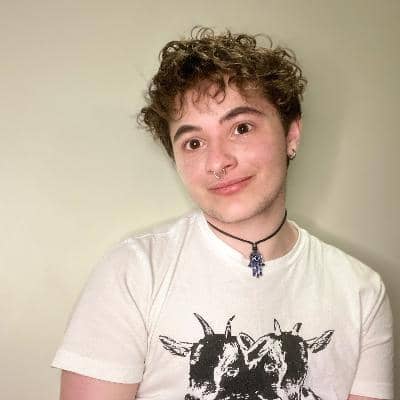Sitter Profile Image: Lefteris W.