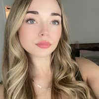 Sitter Profile Image: Bailey d.