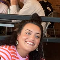 Sitter Profile Image: Amanda Y.