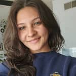 Sitter Profile Image: Isabella C.