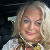 Sitter Profile Image: Carole I.