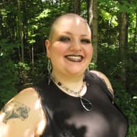 Sitter Profile Image: Abigail D.