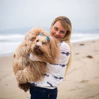 Sitter Profile Image: Laura V.