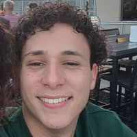 Sitter Profile Image: Alejandro L.