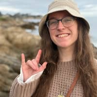 Sitter Profile Image: Ashton A.