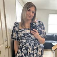 Sitter Profile Image: Victoria A.