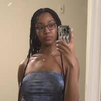 Sitter Profile Image: Veronica J.