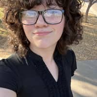 Sitter Profile Image: Violet C.