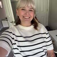 Sitter Profile Image: Christine S.