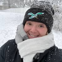 Sitter Profile Image: Carly S.