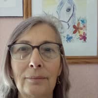 Sitter Profile Image: Lynn P.